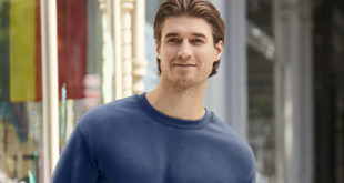 18000 533C G2018 LS 0043 e1540377961755 Cosy up in a sweatshirt