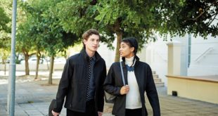 2 3 Exude professionalism in a softshell