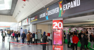 5B7A9759 Over 5,000 attend to discover and explore what's new in garment decoration
