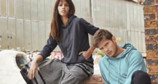 8024 glacier melange 8023 black heather 2018 046 e1571216406332 Clothes with inner values