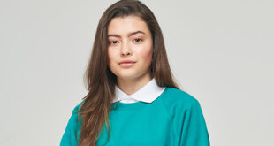AC001 GREEN 4 1 e1634722053947 Best in class schoolwear