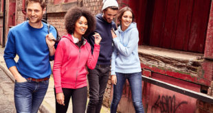 Authentic Sweats Group Classic street style