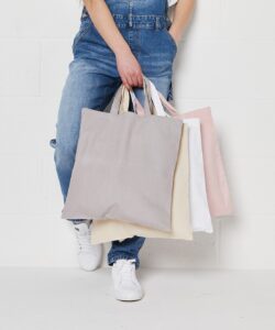 BR052 PenCarrie introduces new Brand Lab bag range