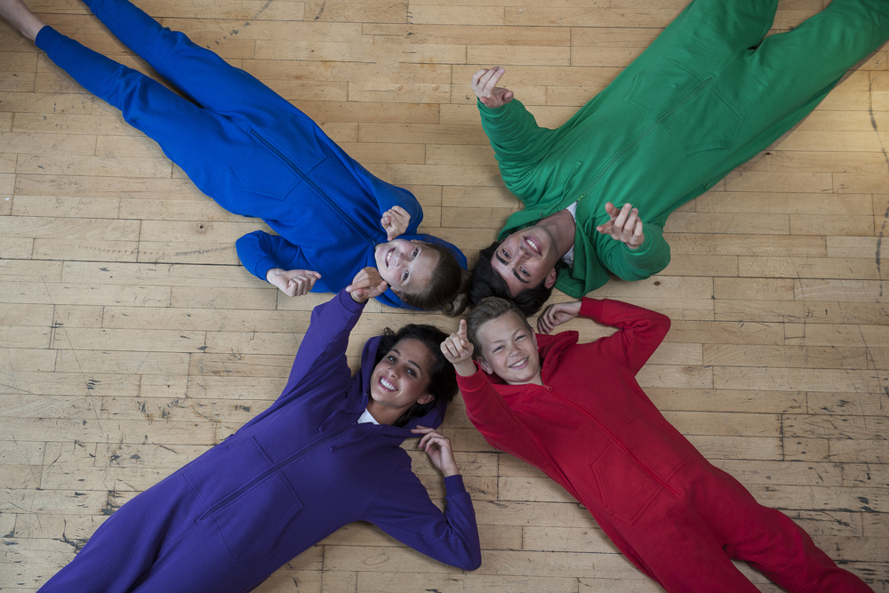 CC001 PURPLE CC001J ROYAL BLUE CC001 KELLY GREEN CC00J RED 2 1 Taking loungewear to the next level