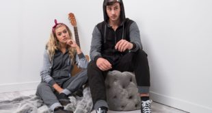 CC003 CHARCOAL HEATHER GREY AND JET BLACK CHARCOAL LS 1 The ultimate chill out essentials