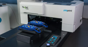 DSC04804 FS Polyprint releases a new 2-in-1 ‘Fit & Flat’ snap-on face mask platen