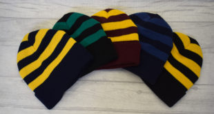 DSC 0895 Quality hats, scarves and gloves