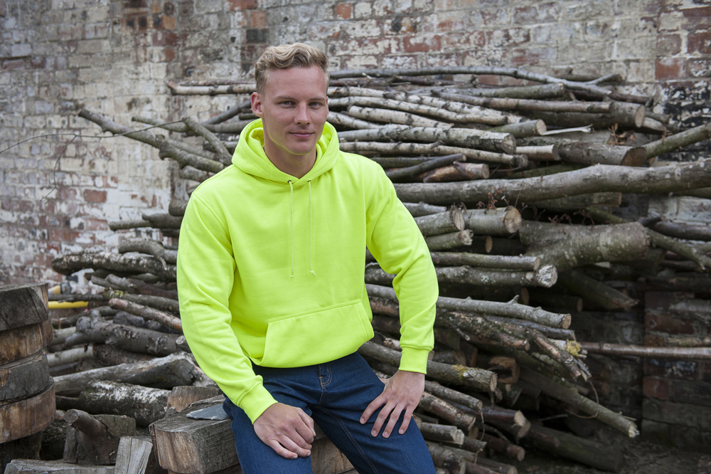 EV085 EN.YELLOW 1 Eye-catching, enhanced-vis wear for chilly weather
