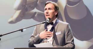 FESPA President Christian Duyckaerts at the FESPA Gala Night 2017 e1494924237594 Christian Duyckaerts inaugurated as 17th FESPA president