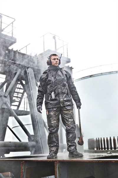 FOX7057 071 The perfect solution for working outdoors