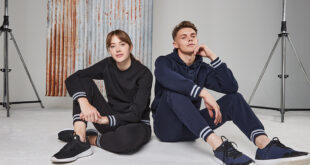 FR840 FR640 BLACKHGREY FR841 FR640 NAVYHGREY 22 02 exp2026 Premium sweats for those early mornings and late nights