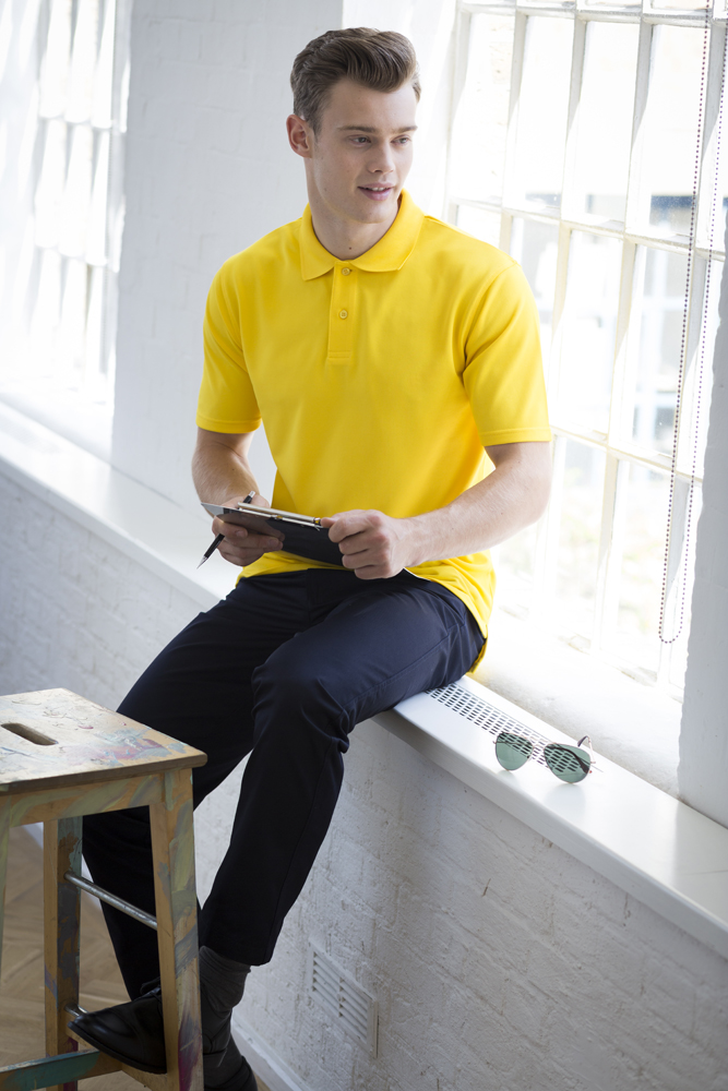 H475 Yellow 15 01 Colours, fabrics and fit matter when it comes to industrial workwear