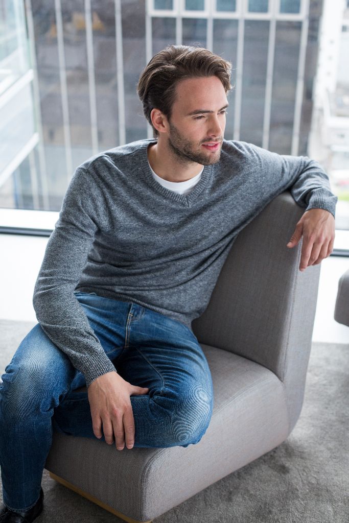 H780 GREYMARL 2016 01 Smart clothing for any formal occasion