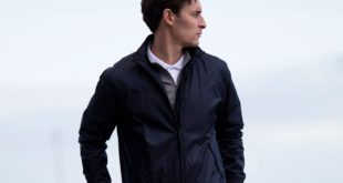 H832 NAVY 17 01 e1504687097232 The perfect balance between corporate requirements and modern styling