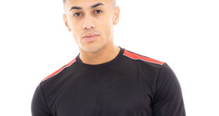 HER TEE BLKRED BLACK RED MODEL Copy e1584696394409 Look and feel great