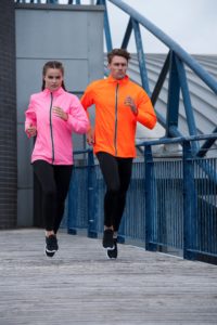 JC060 ELECTRIC PINK JC087 JET BLACK JC060 ELECTRIC ORANGE JC083 JET BLACK LS 4 The perfect outdoor activewear choice