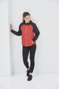 JC062 FIRE RED JET BLACK 1 Don’t get held back