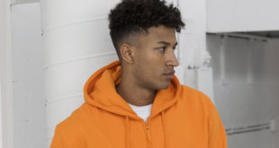 JH050 e1527684772337 Impress your collegiate customers