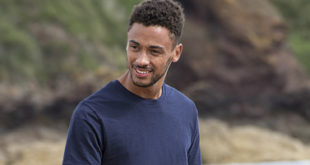JT020 NAVY e1552040822865 An off-duty favourite