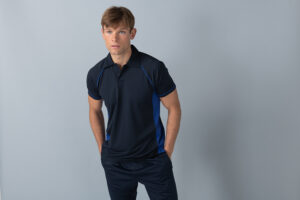 LV370 NAVYROYALROYAL 20 03 An unrivalled range of performance clothing