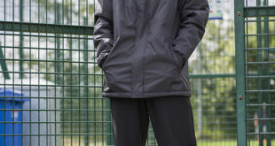 LV650 Black 2016 01 Keep warm and layer up