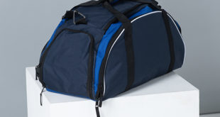 LV986 NAVYROYALWHITE 20 01 e1582190707759 The ultimate team holdall
