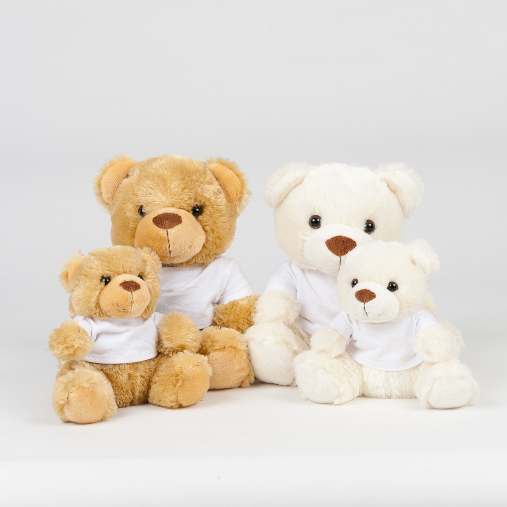 MM030 ALLSIZES 15 021 Teddy bears are a favourite gift for the young and old