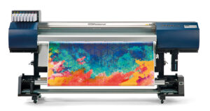 PRESS RELEASE EJ 640 DECO 30x20cm PRINT Roland DG releases EJ-640 DECO water-based décor printer across EMEA