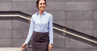 R 962F 42 LightBlue PR The working wardrobe