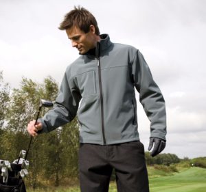 R121M Golf cropped Look good on and off the golf course