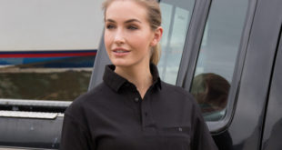 R312X black female lifestyle e1517582388768 The ultimate hard-working shirt