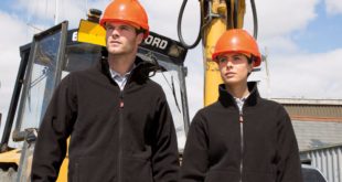 R330X couple crop 2 e1509451073574 Tough constructed workwear