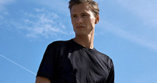 R61001 Recycled Performance T shirt Black e1583142202519 Giving waste a second chance