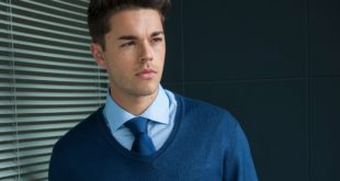 RTY023 NAVY 2 16 1 e1506953956556 An easy to enjoy sweater