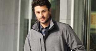 RW202cf e1493719816509 A smart and lightweight jacket