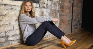 SD025 NAVY 2 Fashionable takes on classics