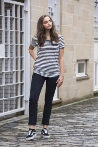 SD025 NAVY Sleek styles and modern fitting chinos