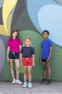SM069 SM121 GROUP 18 01 web The feel good kid