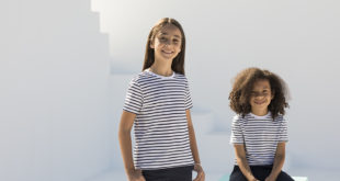 SM202 WHITEOXNAVY 20 01 Delivering fashion favourites