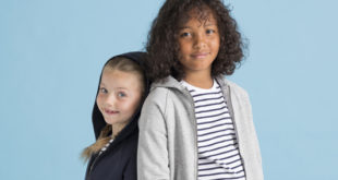 SM526 SM425 NAVY SM526 SM425 HEATHERGREY 19 02 e1570437852718 Seeing kids through the school year