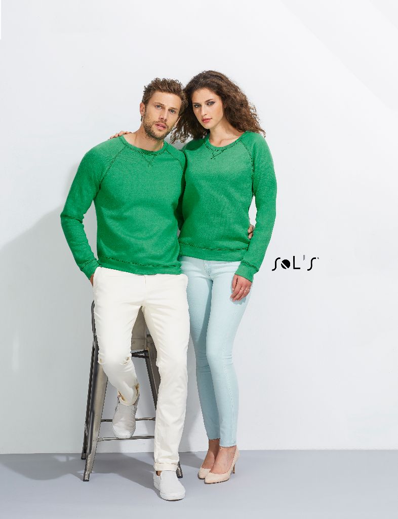 STUDIO MEN 01408 STUDIO WOMEN 01409 STD Sweats and Ts popular with students