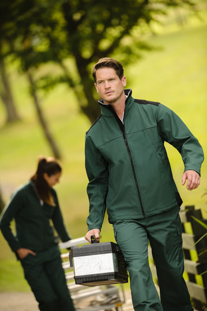 Story Bottle Green 018M HR Showing a tough side for workwear