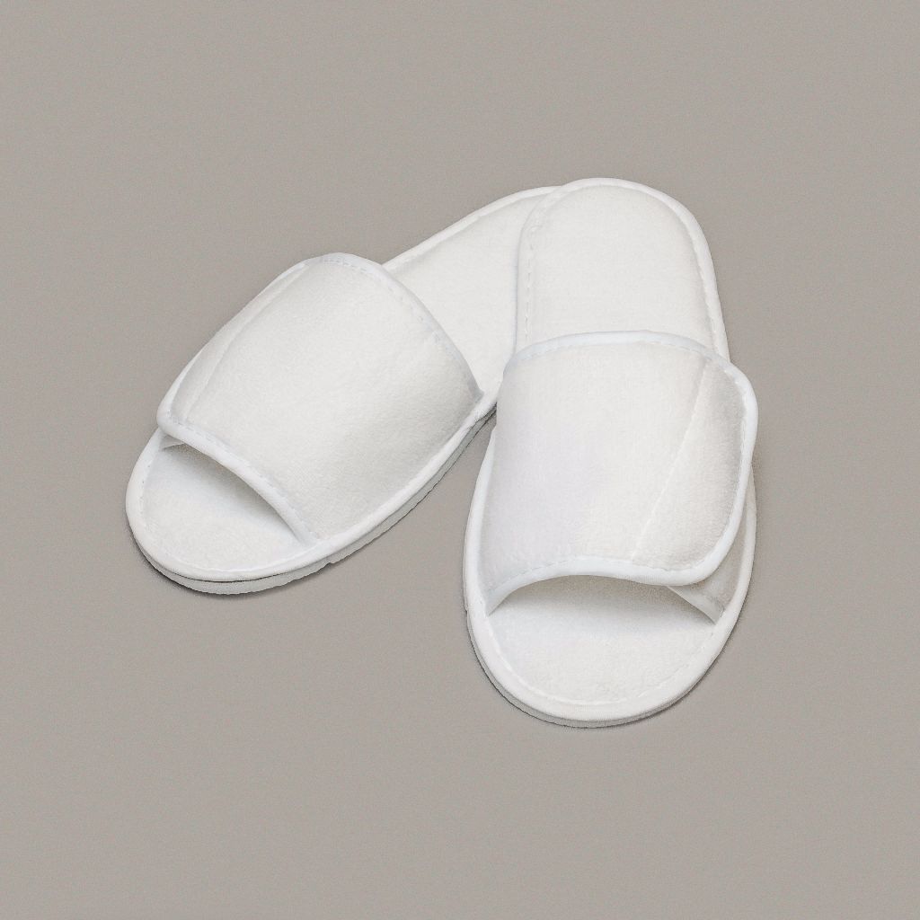TC067 White 2016 01 A fabulous collection of towels, robes and bathwear accessories