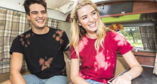 TD009 BLACK TD009 RED Make a statement in tie-dye