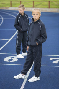 TL409 TL479 NAVY 18 03 Making sport affordable