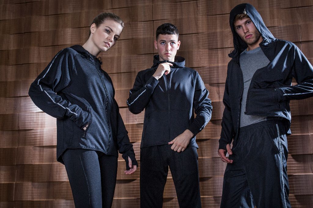 TL551 TL550 Black 2016 02 Make the street your playground