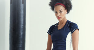 TRS152 Wmns Beijing tshirt web e1520335106176 Achieve on the track and field