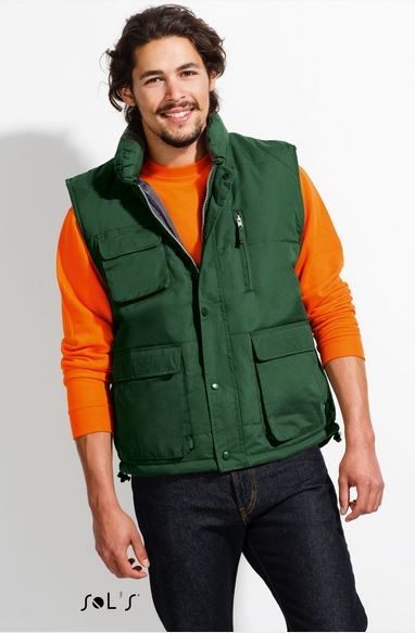 Untitled3 Catering for construction and manufacturing industries with hardwearing customisable workwear