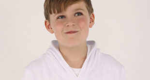 VAN402 hi res e1649410598387 Stylish kidswear