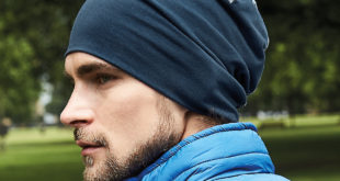 beechfield b366 french navy white lifestyle W5R0548 cropped e1509458228391 Perfect new beanie for hitting the slopes